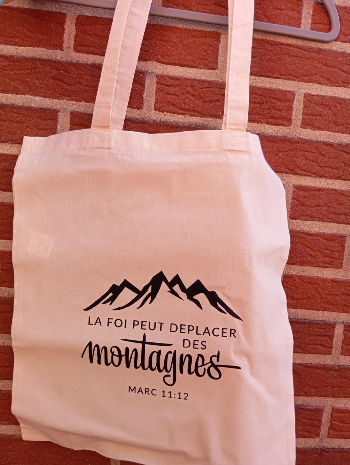 Tote bag